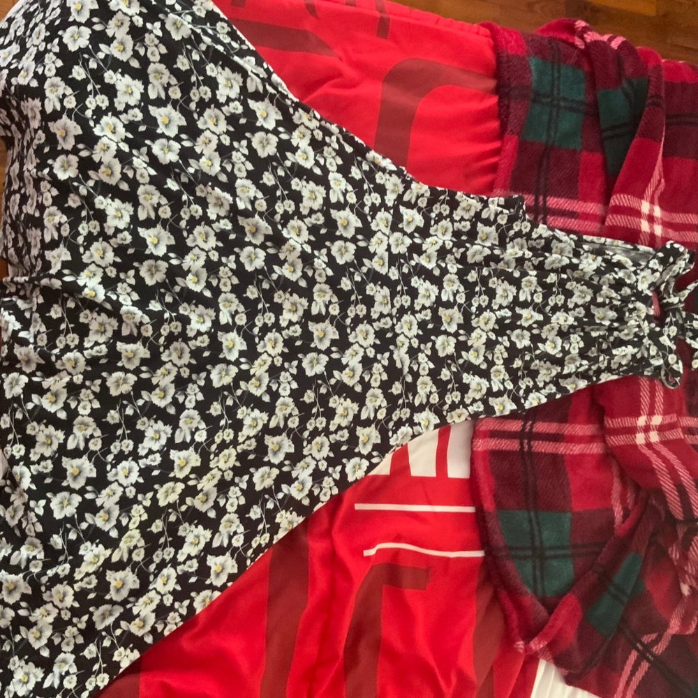 Floral Dress - Picture 2 of 2